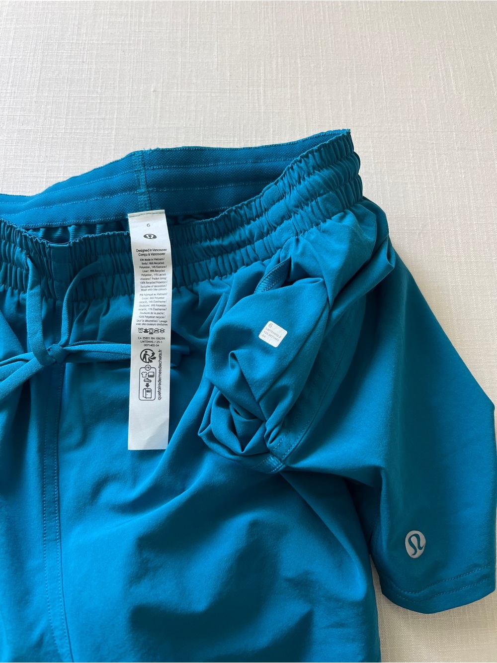 RARE Lululemon Pace Rival High-Rise Short 3"
Hawaiian Blue - Size 6 (Small) - Picture 4 of 4